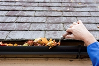 cleaning gutter