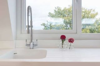 kitchen_sink_faucet