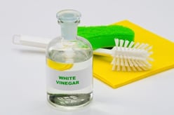 vinegar for cleaning