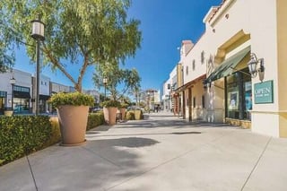 commercial property shopping center